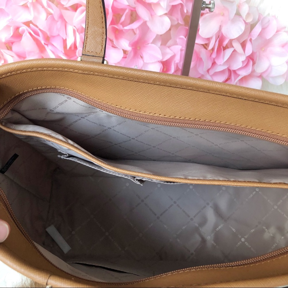 NWT Michael Kors Sady Large Multifunctional Tote - Picture 4 of 5